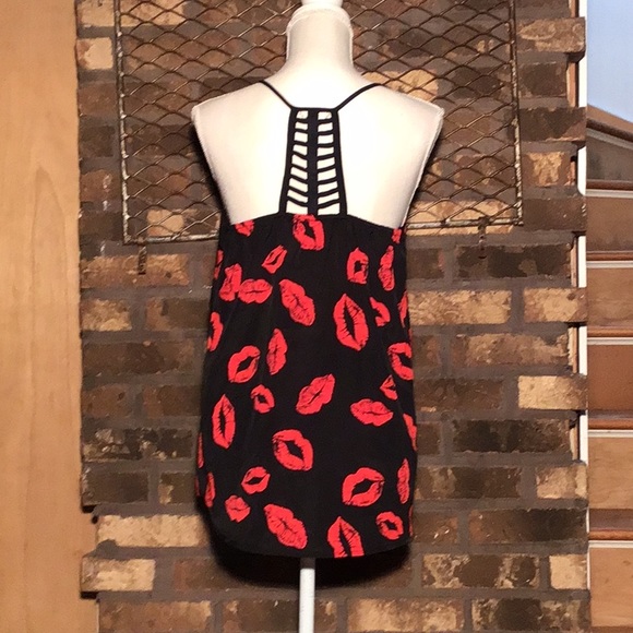 Ali & Kris tank top black red lips M - Picture 2 of 3